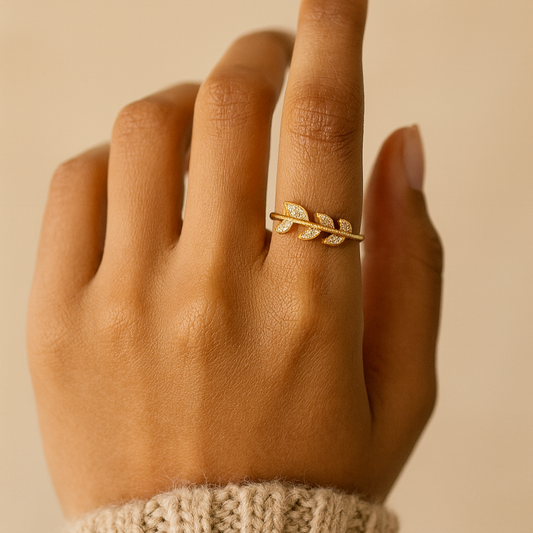 Elegant Leaf-Inspired Ring