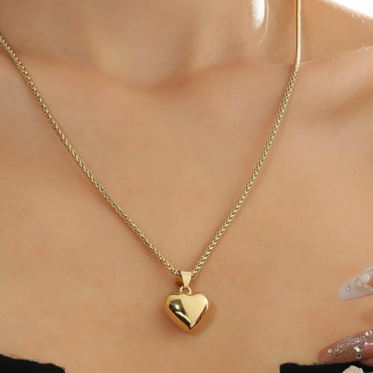 Classic Gold Heart Pendant Necklace