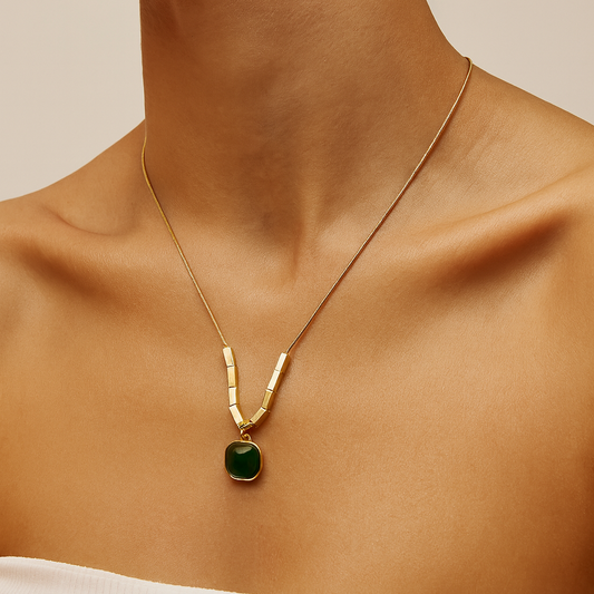 Pendant necklace