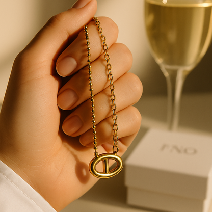 Elegant Oval Pendant Gold Chain